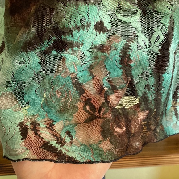 Vintage Sash Floral Lace Tank Top - Picture 2 of 8